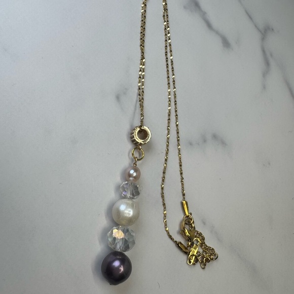 Freshwater Pearl & Crystal Necklace - Picture 5 of 5